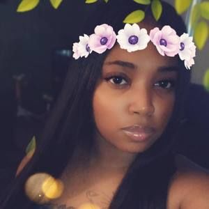 Meet your Posher, Ebony